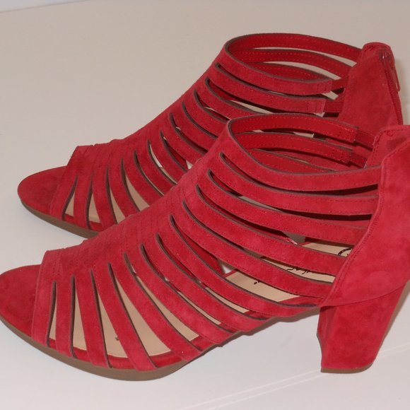 BELLA VISTA RED GENUINE SUEDE SANDALS SIZE 11 MEDIUM - Picture 2 of 9
